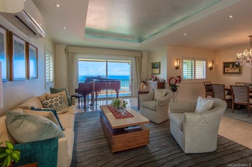 445 Maono Loop, Honolulu HI  96821-2526 exterior