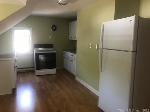 17 Speechly Ave, Southington CT  06489-3545 exterior