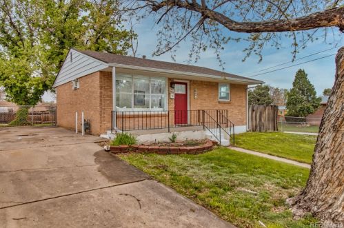 6641 Niagara St, Denver CO  80022-2839 exterior