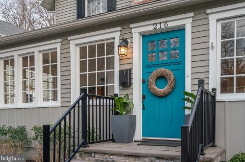 216 Wayne Ave, Tavistock, NJ 08033-1450