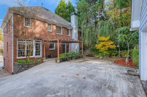 2134 Briarlake Trce, Atlanta GA  30345-3669 exterior