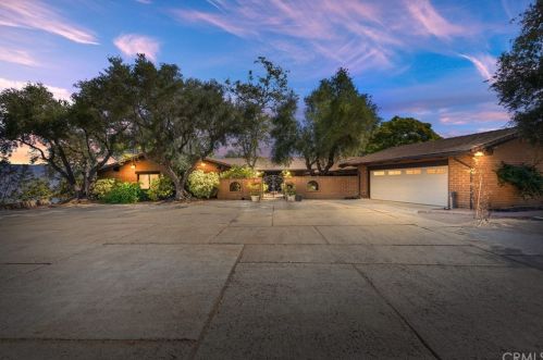 32430 Cole Grade Rd, Valley Center, CA 92082-4527