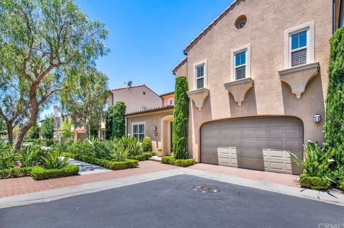 328 Bronze, Irvine CA  92618-1510 exterior