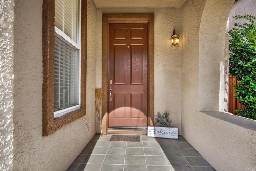 155 Bouquet Cir, Windsor, CA 95492-9607