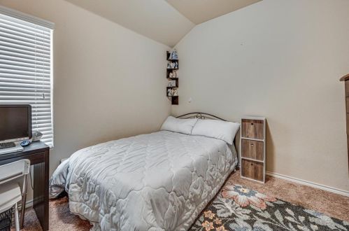 5117 Grayson Rdg Dr, Fort Worth TX  76179 exterior