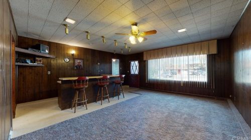 132 Broadbent Dr, Riverside CA  92507-4809 exterior