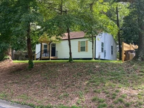 210 Oak Ave, Carrollton, GA 30117-3726