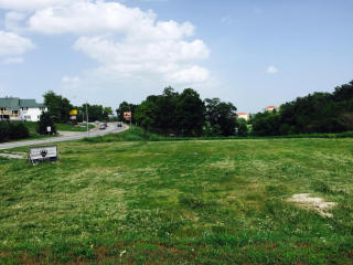 2868 Green Mountain Dr, Branson, MO 65616-3810
