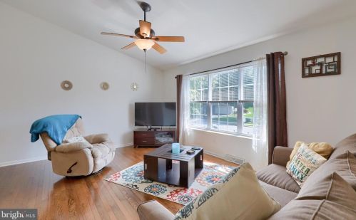 124 Norlawn Cir, Lancaster, PA 17601-2666