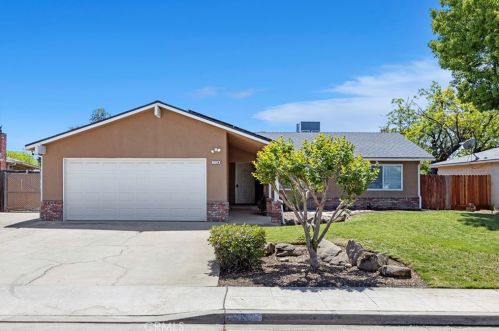 1734 Griffith Ave, Clovis, CA 93611-5123