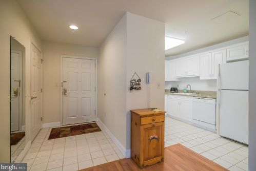 2342 Windrow Dr, Princeton, NJ 08540-5019