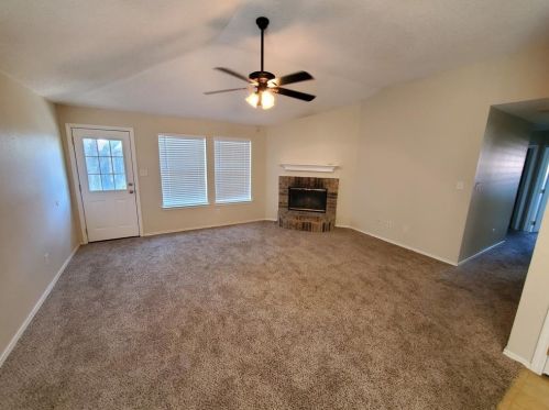 4233 Fernleaf Dr, Fort Worth TX  76137-1259 exterior