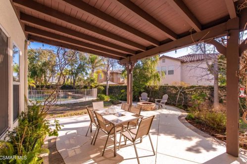 5934 Indian Terrace Dr, Simi Valley CA  93063-5771 exterior