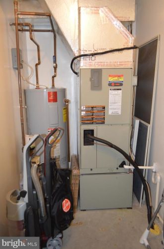 28 Garland Ct, Carlisle PA 17013-4409 exterior