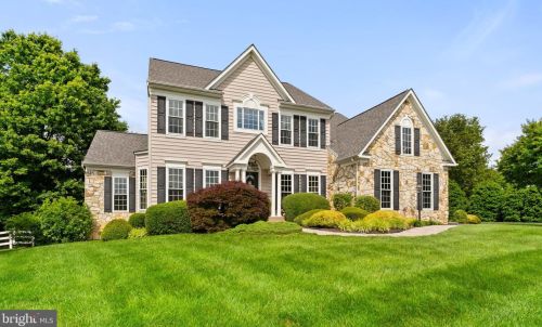 13601 Morris Ct, Gainesville, VA 20155-1380