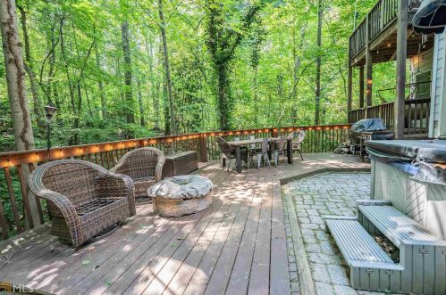 408 Harris Manor Dr, Atlanta GA  30311-2118 exterior