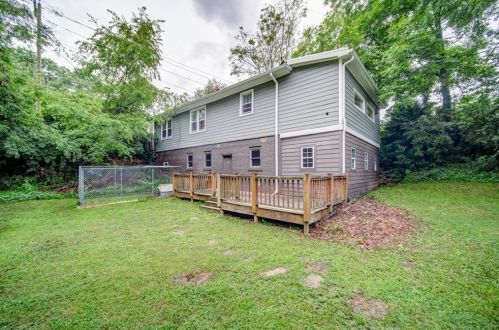 1715 Marietta Rd, Atlanta GA  30318-1907 exterior