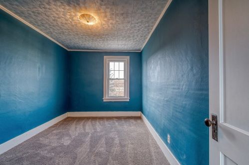 426 Emerson St, Vandergrift PA  15690-1520 exterior
