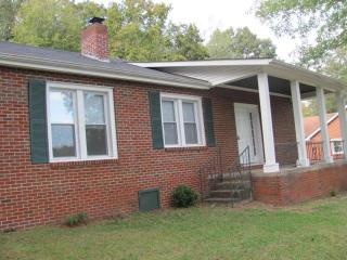 206 Walnut St, Erin, TN 37061-4040
