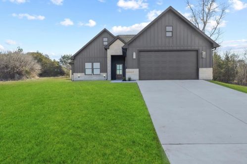 2109 Christine Dr, Granbury, TX 76048-6409