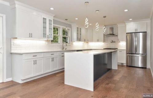 515 Anderson Ave, Wood-Ridge NJ  07075-2309 exterior