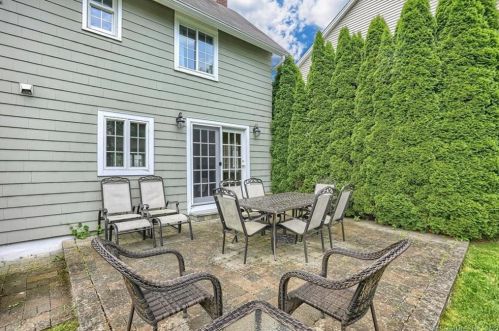 5 Hazel St, Norwalk CT  06851-3016 exterior