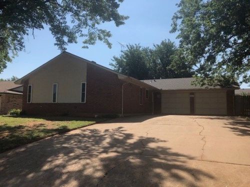 3513 Mcclaflin Dr, Enid, OK 73701-7748