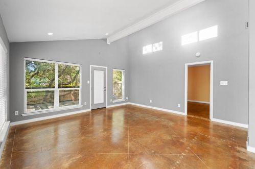 7302 Cave Holw, Austin TX  78750-8243 exterior