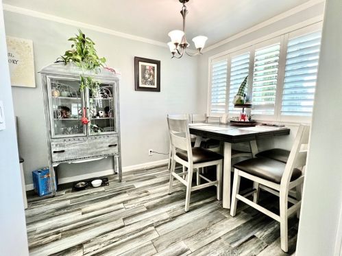 11641 Mossler St, Anaheim CA  92804-6741 exterior