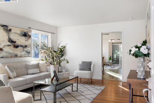 1381 Marybelle Ave, San Leandro CA 94577-2319 exterior