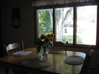 75 Pond Side Dr, Hartford, CT 06109-4153