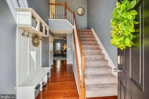 110 Clarence Ave, Severna Park, MD 21146-1604