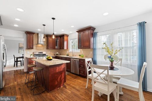 1 Fieldston Rd, Princeton NJ  08540-6453 exterior