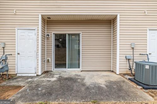 1690 Broad Riv Rd, Atlanta GA  30349-9169 exterior