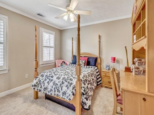 3217 Henderson Walk, Atlanta GA  30340-4327 exterior