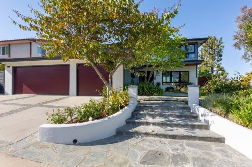 27824 Longhill Dr, Palos Verdes Estates, CA 90275-3909