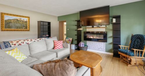 138 Thomas Dr, Sycamore IL  60178-1123 exterior