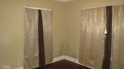 2718 Harris St, Atlanta GA  30344-6925 exterior