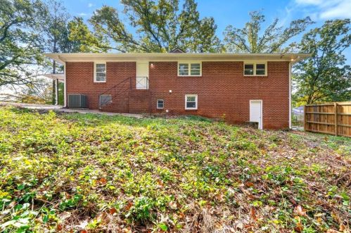 2763 Baker Ridge Dr, Atlanta GA  30318-7258 exterior