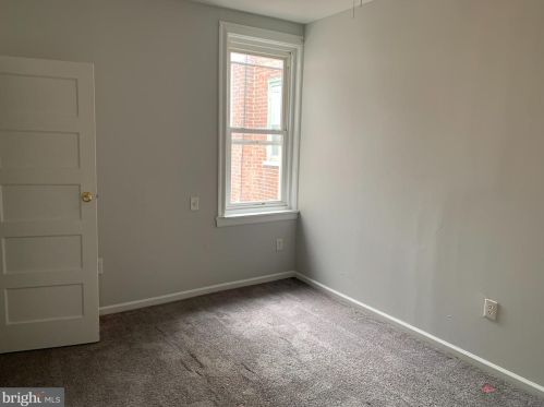 4922 10th St, Philadelphia PA  19141-3902 exterior