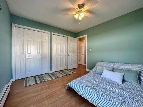84 Mccormick Ln, Middletown CT  06457-2076 exterior