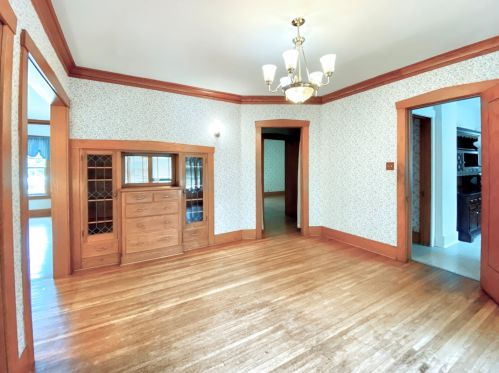 203 Jackson Ave, Pingree Grove IL  60140-7621 exterior