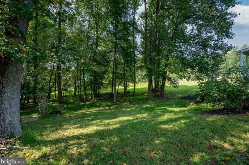 14676 Alps Dr, Woodbridge VA  22193-3322 exterior