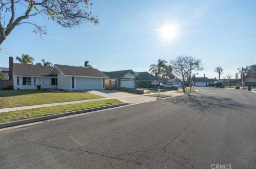 7350 Calle Granada, Anaheim CA  92808-1052 exterior