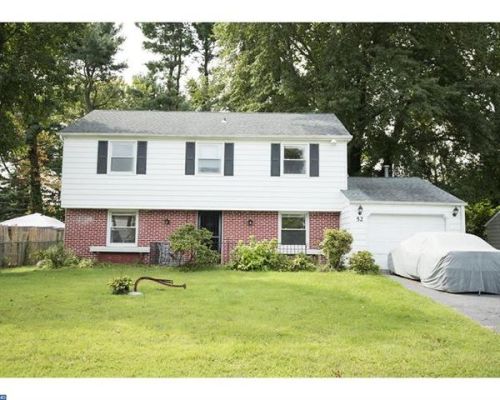 52 Bayberry Ln, Willingboro, NJ 08046-1608
