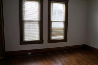 136 Thompson St, Clarksburg WV  26301-3044 exterior
