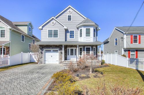 611 Homestead Rd, Brielle, NJ 08730-2045