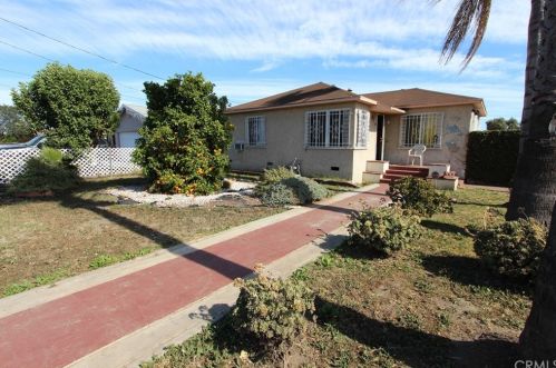 846 Cedar St, Compton, CA 90220-1810
