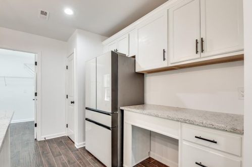 2705 Baker Rdg Dr, Atlanta GA  30318-7258 exterior