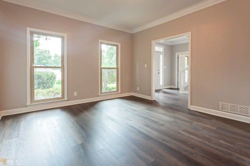 810 Mabry Rd, Atlanta GA  30328-2662 exterior